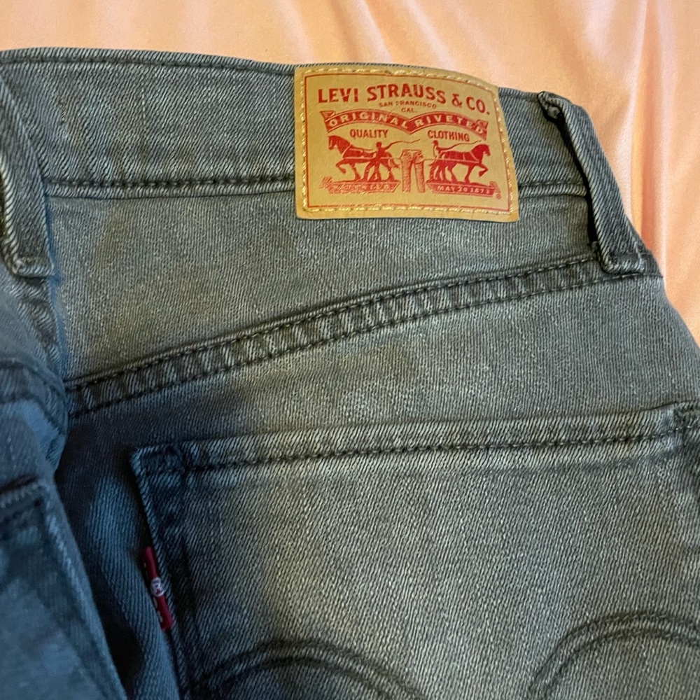 Grey Levi’s 311 Shaping Skinny